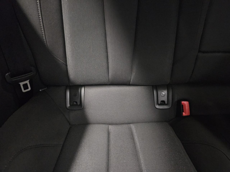 Photo 36 de l'offre de AUDI A5 2.0  TFSI 190 S tronic 7 DESIGN à 23990€ chez MKP Distribution