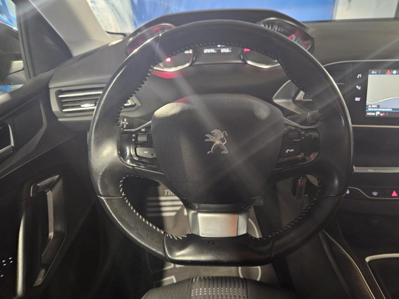 Photo 18 de l'offre de PEUGEOT 308 SW 1.5 HDi 130 Allure BVM  à 12490€ chez MKP Distribution