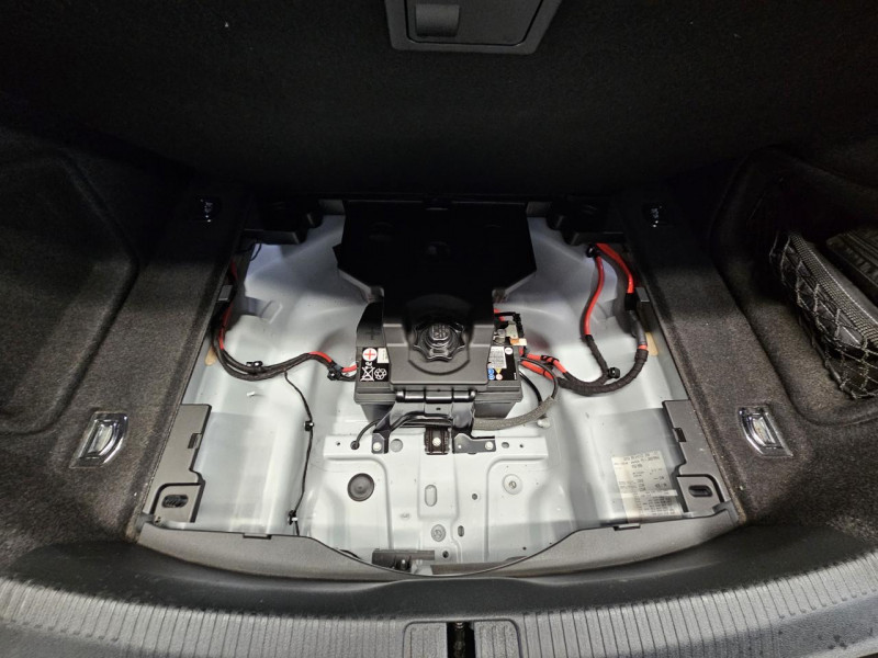 Photo 10 de l'offre de AUDI A5 2.0  TFSI 190 S tronic 7 DESIGN à 23990€ chez MKP Distribution