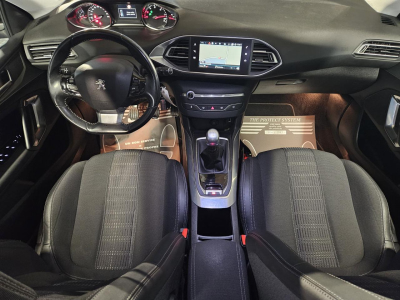 Photo 11 de l'offre de PEUGEOT 308 SW 1.5 HDi 130 Allure BVM  à 12490€ chez MKP Distribution