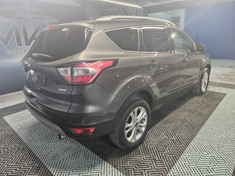 Photo 6 de l'offre de FORD KUGA 1.5 ECOBOOST 150 Titanium BVM à 13990€ chez MKP Distribution