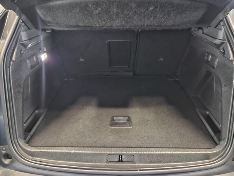 Photo 9 de l'offre de PEUGEOT 3008 1.5 HDi 130 EAT8 GT-LINE à 20490€ chez MKP Distribution