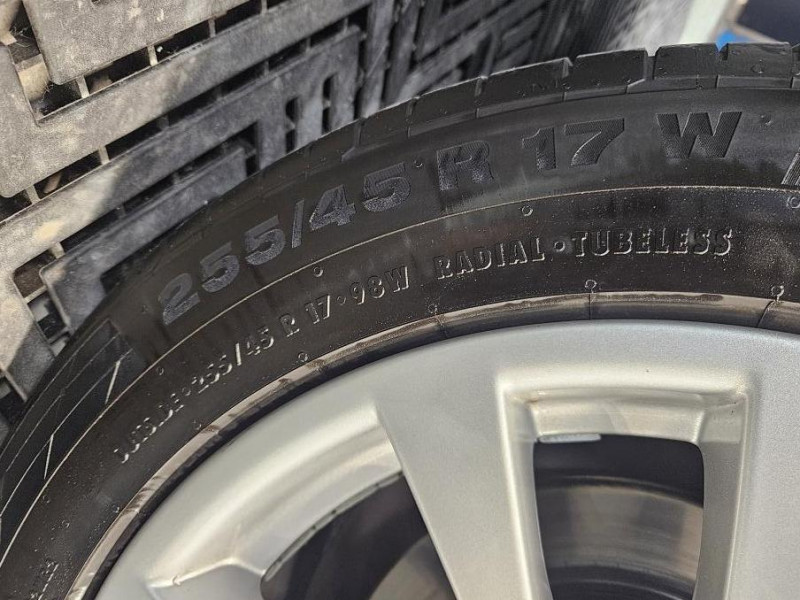 Photo 50 de l'offre de BMW SERIE 3 320d 184 F30 Lounge BVM à 15990€ chez MKP Distribution