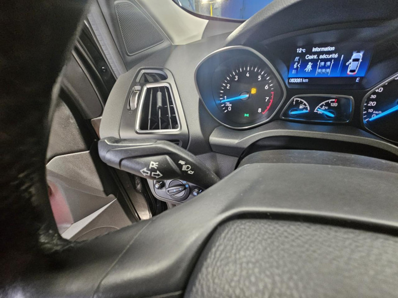 Photo 21 de l'offre de FORD KUGA 1.5 ECOBOOST 150 Titanium BVM à 13990€ chez MKP Distribution