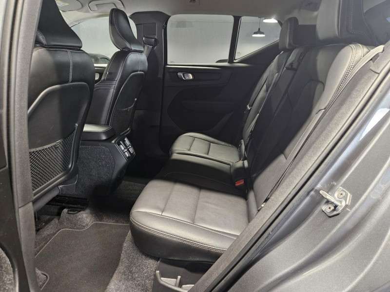 Photo 15 de l'offre de VOLVO XC40 2.0 D3 150 MOMENTUM BVA à 24490€ chez MKP Distribution