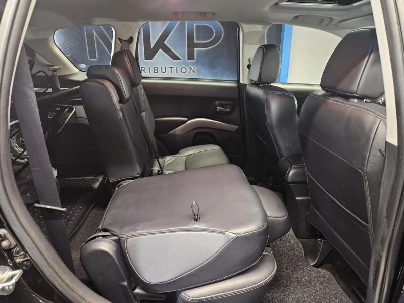 Photo 43 de l'offre de CITROEN C CROSSER 2.2 HDi 156 4WD Exclusive BVM 7 Places à 15490€ chez MKP Distribution