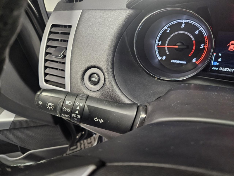 Photo 25 de l'offre de CITROEN C CROSSER 2.2 HDi 156 4WD Exclusive BVM 7 Places à 15490€ chez MKP Distribution