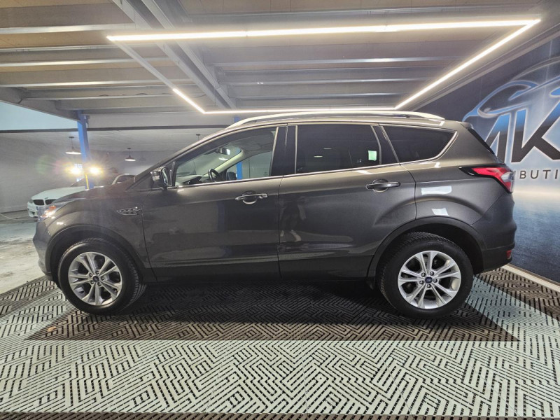 Photo 2 de l'offre de FORD KUGA 1.5 ECOBOOST 150 Titanium BVM à 13990€ chez MKP Distribution