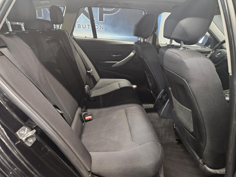 Photo 18 de l'offre de BMW SERIE 3 320d 184 F30 Lounge BVM à 15990€ chez MKP Distribution