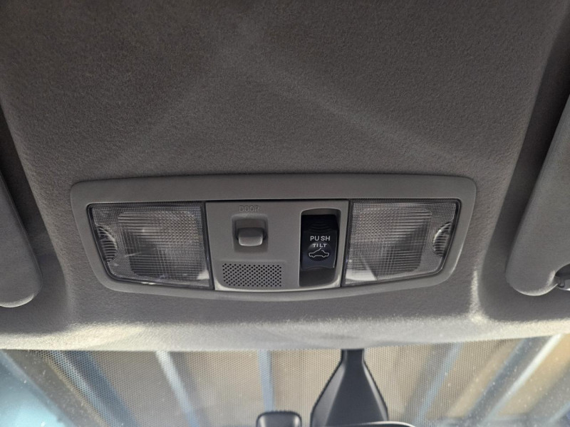 Photo 46 de l'offre de CITROEN C CROSSER 2.2 HDi 156 4WD Exclusive BVM 7 Places à 15490€ chez MKP Distribution