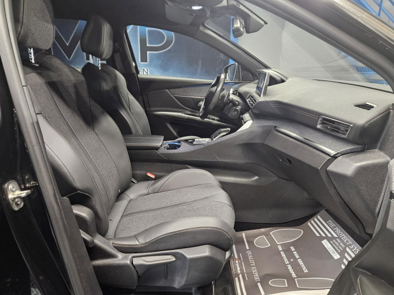 Photo 14 de l'offre de PEUGEOT 3008 1.5 HDi 130 EAT8 GT-LINE à 20490€ chez MKP Distribution