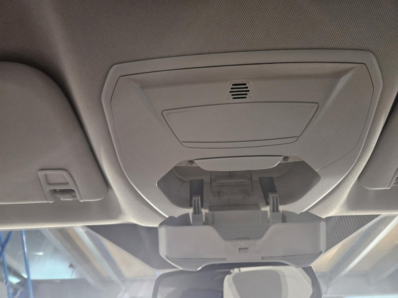 Photo 39 de l'offre de FORD KUGA 1.5 ECOBOOST 150 Titanium BVM à 13990€ chez MKP Distribution