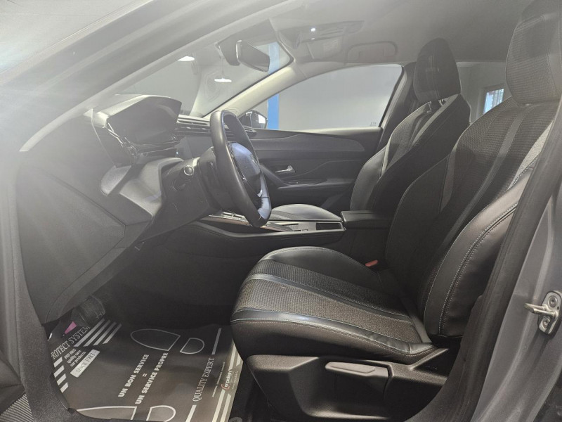 Photo 13 de l'offre de PEUGEOT 308 SW  1.5 BlueHDi 130 EAT8 Allure à 16490€ chez MKP Distribution