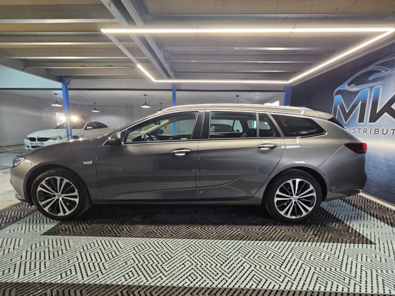 Photo 2 de l'offre de OPEL INSIGNIA Sports Tourer 1.5 Turbo 165 BVA6 Elite à 15990€ chez MKP Distribution