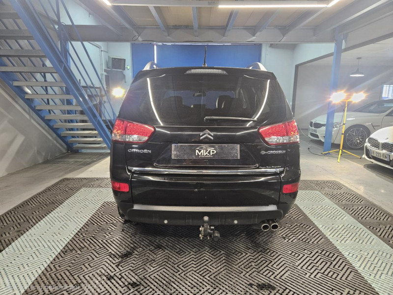 Photo 4 de l'offre de CITROEN C CROSSER 2.2 HDi 156 4WD Exclusive BVM 7 Places à 15490€ chez MKP Distribution