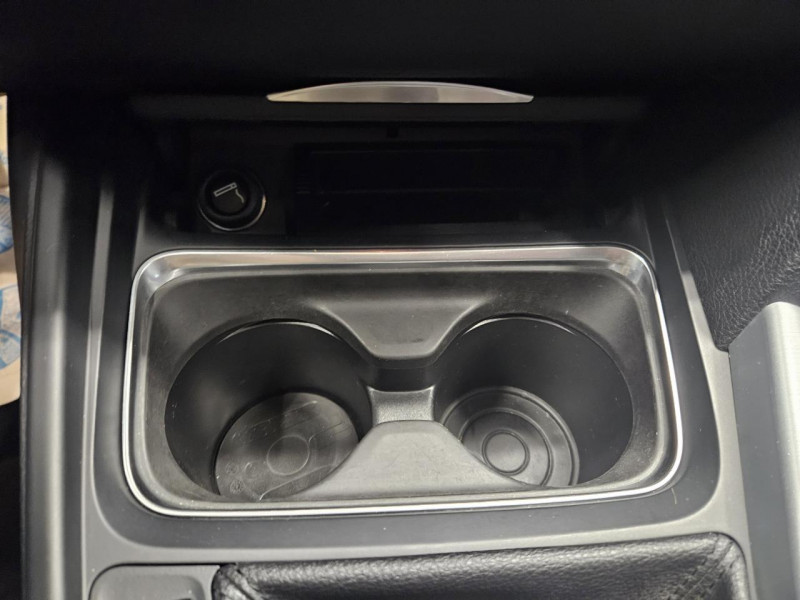 Photo 33 de l'offre de BMW SERIE 3 320d 184 F30 Lounge BVM à 15990€ chez MKP Distribution
