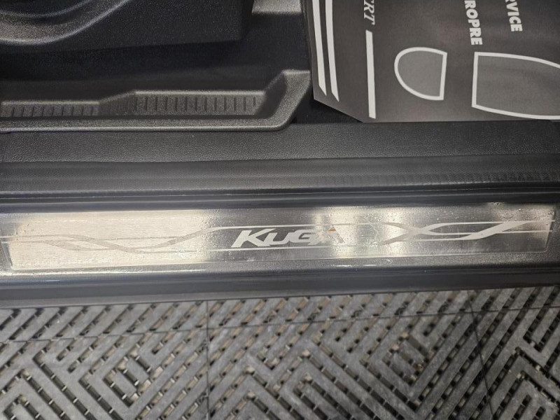 Photo 42 de l'offre de FORD KUGA 1.5 ECOBOOST 150 Titanium BVM à 13990€ chez MKP Distribution