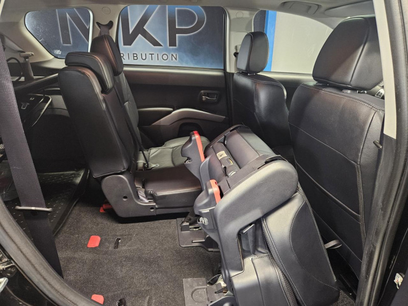 Photo 42 de l'offre de CITROEN C CROSSER 2.2 HDi 156 4WD Exclusive BVM 7 Places à 15490€ chez MKP Distribution