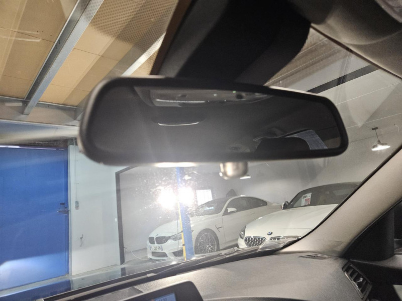 Photo 40 de l'offre de BMW SERIE 3 320d 184 F30 Lounge BVM à 15990€ chez MKP Distribution