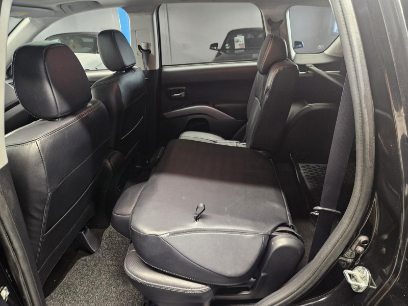 Photo 41 de l'offre de CITROEN C CROSSER 2.2 HDi 156 4WD Exclusive BVM 7 Places à 15490€ chez MKP Distribution