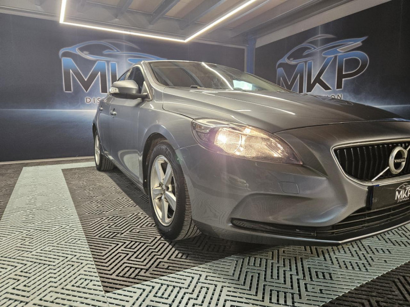 Photo 49 de l'offre de VOLVO V40  D2 2.0D 120 Momentum BVM6 à 12490€ chez MKP Distribution