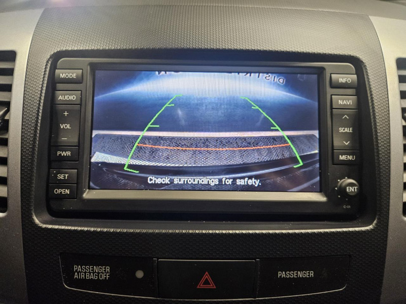 Photo 29 de l'offre de CITROEN C CROSSER 2.2 HDi 156 4WD Exclusive BVM 7 Places à 15490€ chez MKP Distribution