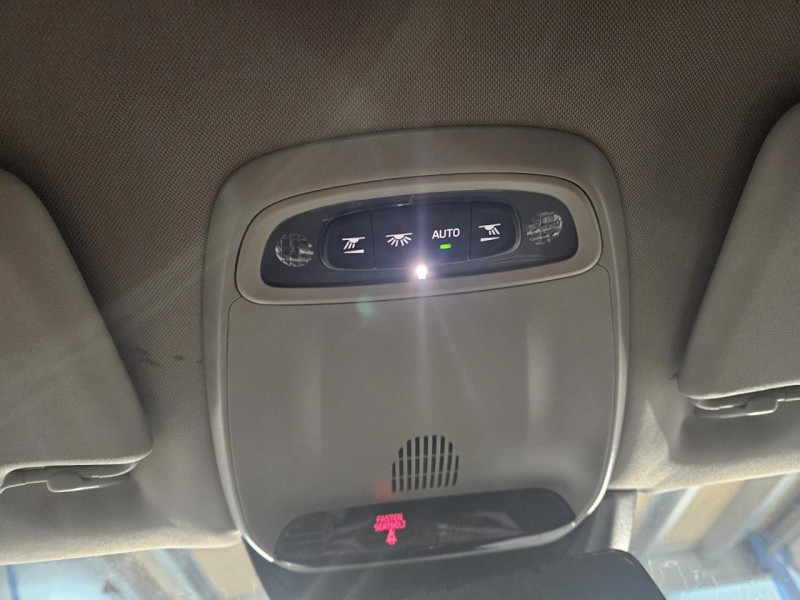 Photo 36 de l'offre de VOLVO V40  D2 2.0D 120 Momentum BVM6 à 12490€ chez MKP Distribution