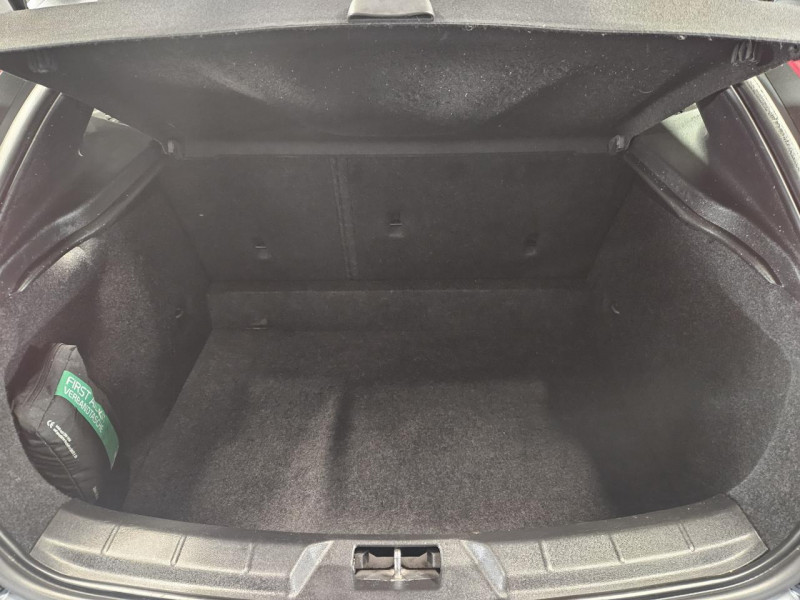 Photo 9 de l'offre de VOLVO V40  D2 2.0D 120 Momentum BVM6 à 12490€ chez MKP Distribution