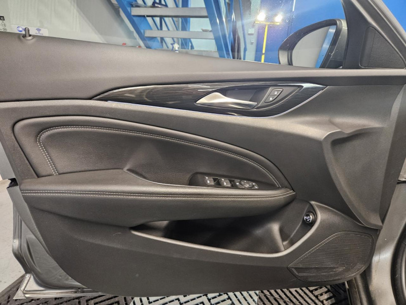 Photo 47 de l'offre de OPEL INSIGNIA Sports Tourer 1.5 Turbo 165 BVA6 Elite à 15990€ chez MKP Distribution