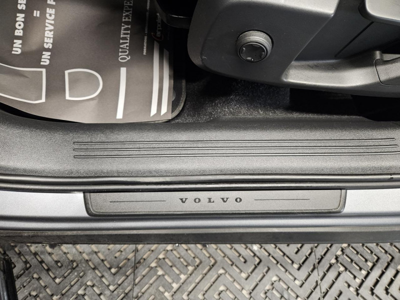 Photo 42 de l'offre de VOLVO XC40 2.0 D3 150 MOMENTUM BVA à 24490€ chez MKP Distribution