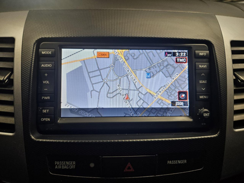 Photo 28 de l'offre de CITROEN C CROSSER 2.2 HDi 156 4WD Exclusive BVM 7 Places à 15490€ chez MKP Distribution