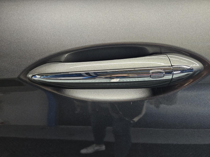 Photo 46 de l'offre de OPEL INSIGNIA Sports Tourer 1.5 Turbo 165 BVA6 Elite à 15990€ chez MKP Distribution