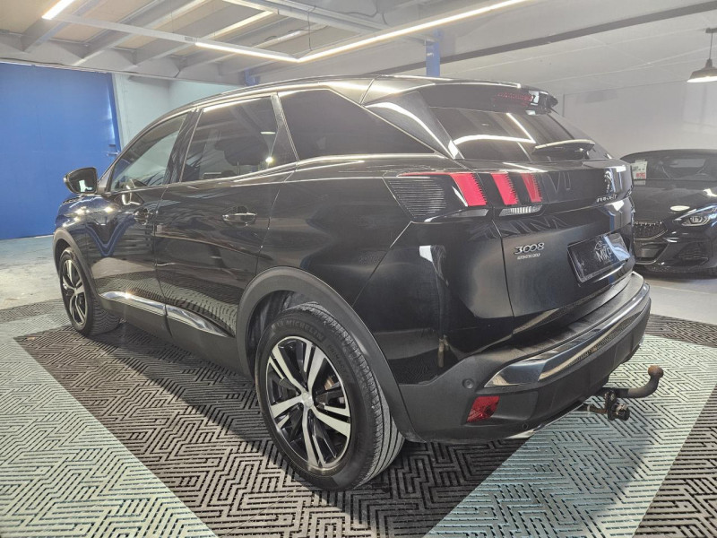 Photo 3 de l'offre de PEUGEOT 3008 1.5 HDi 130 EAT8 GT-LINE à 20490€ chez MKP Distribution