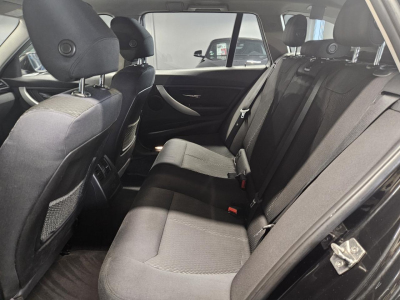 Photo 17 de l'offre de BMW SERIE 3 320d 184 F30 Lounge BVM à 15990€ chez MKP Distribution