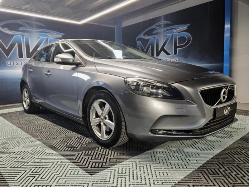 Photo 7 de l'offre de VOLVO V40  D2 2.0D 120 Momentum BVM6 à 12490€ chez MKP Distribution