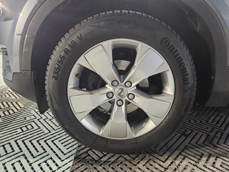 Photo 50 de l'offre de VOLVO XC40 2.0 D3 150 MOMENTUM BVA à 24490€ chez MKP Distribution