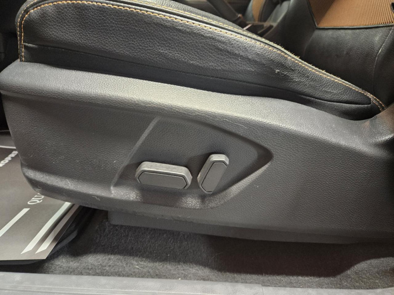 Photo 43 de l'offre de FORD RANGER DOUBLE CABINE 3.2 TDCi 200 4X4 WILDTRAK BVA à 31990€ chez MKP Distribution