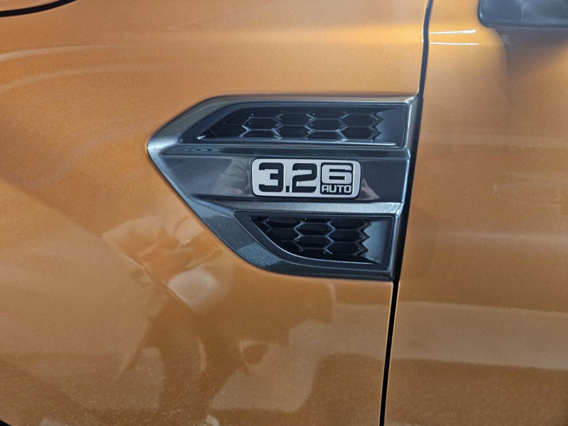 Photo 46 de l'offre de FORD RANGER DOUBLE CABINE 3.2 TDCi 200 4X4 WILDTRAK BVA à 31990€ chez MKP Distribution