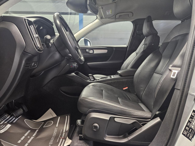 Photo 13 de l'offre de VOLVO XC40 2.0 D3 150 MOMENTUM BVA à 24990€ chez MKP Distribution