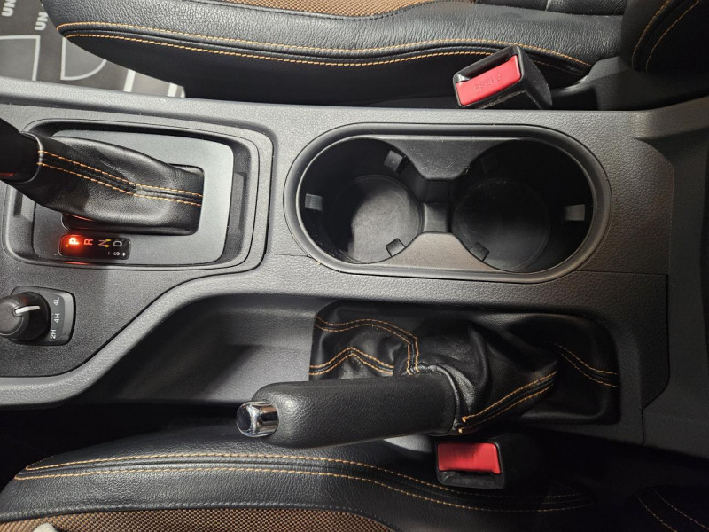 Photo 35 de l'offre de FORD RANGER DOUBLE CABINE 3.2 TDCi 200 4X4 WILDTRAK BVA à 31990€ chez MKP Distribution