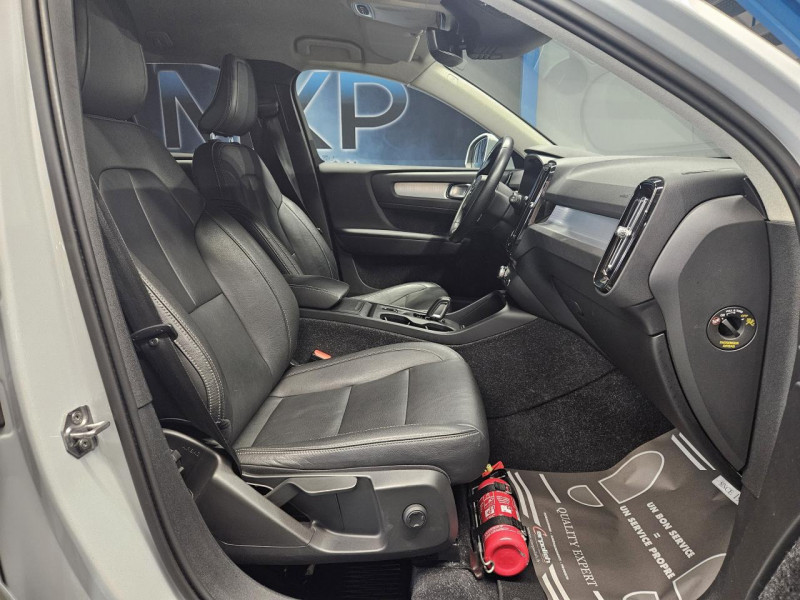 Photo 14 de l'offre de VOLVO XC40 2.0 D3 150 MOMENTUM BVA à 24990€ chez MKP Distribution