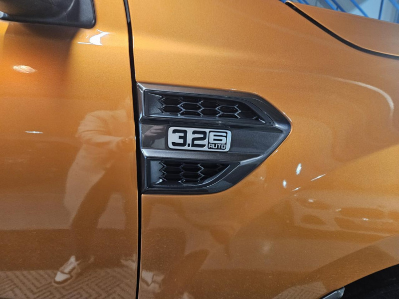 Photo 45 de l'offre de FORD RANGER DOUBLE CABINE 3.2 TDCi 200 4X4 WILDTRAK BVA à 31990€ chez MKP Distribution