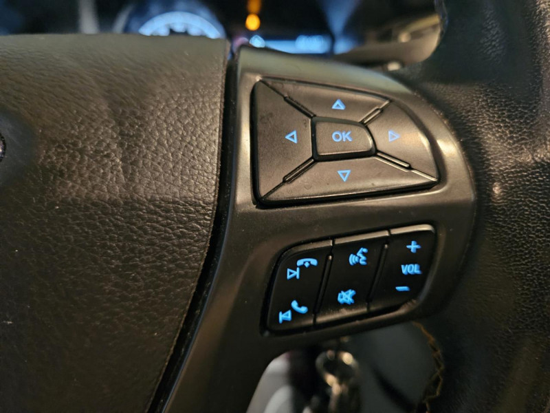 Photo 21 de l'offre de FORD RANGER DOUBLE CABINE 3.2 TDCi 200 4X4 WILDTRAK BVA à 31990€ chez MKP Distribution