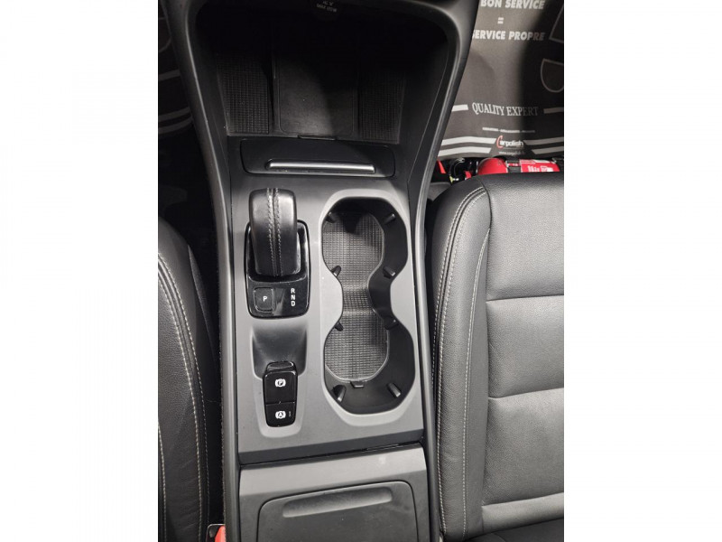 Photo 29 de l'offre de VOLVO XC40 2.0 D3 150 MOMENTUM BVA à 24990€ chez MKP Distribution