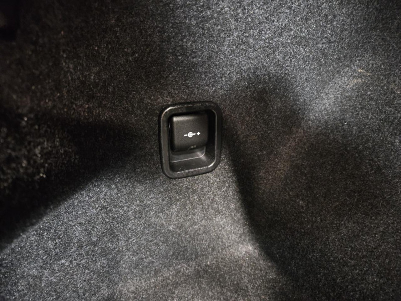 Photo 41 de l'offre de BMW SERIE 2 COUPE 3.0 M240iA  340 BVA8 M Sport à 35990€ chez MKP Distribution