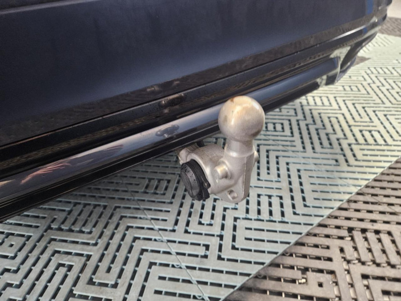 Photo 42 de l'offre de VOLVO V60 2.0 D3 150 R-Design BVA à 27990€ chez MKP Distribution