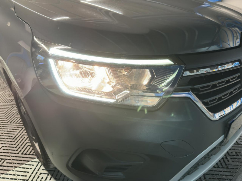 Photo 43 de l'offre de RENAULT KANGOO EXPRESS BLUE DCi 95 CONFORT - 11658e HT - TVA à 13990€ chez MKP Distribution