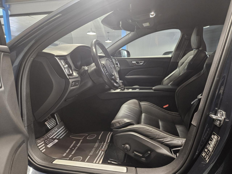 Photo 13 de l'offre de VOLVO V60 2.0 D3 150 R-Design BVA à 27990€ chez MKP Distribution