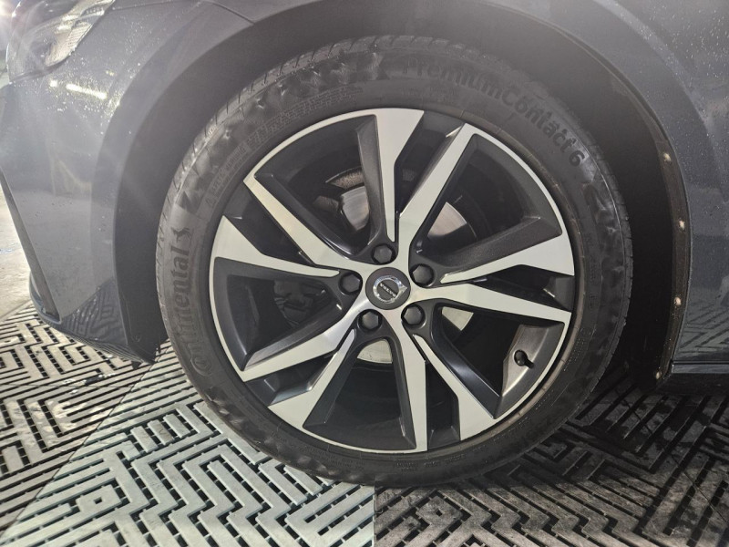 Photo 50 de l'offre de VOLVO V60 2.0 D3 150 R-Design BVA à 27990€ chez MKP Distribution