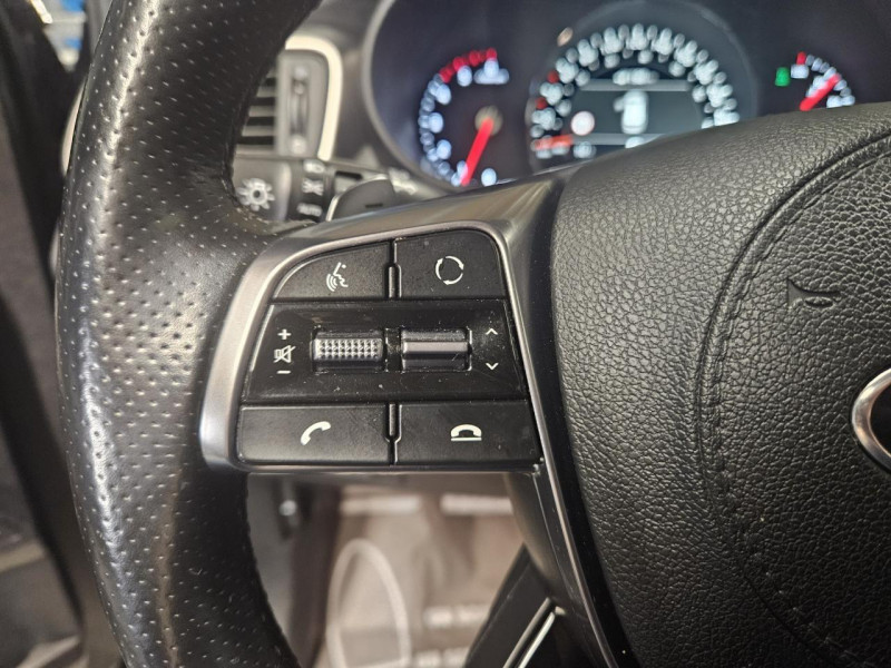 Photo 20 de l'offre de KIA SORENTO 2.2 CRDI 200  AWD GT-Line  BVA8 à 29990€ chez MKP Distribution